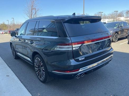 Used 2023 Lincoln Aviator Black Label w/ Class IV Trailer Tow Package image 6