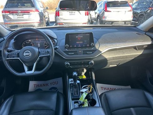 Used 2023 Nissan Altima 2.5 SR image 17