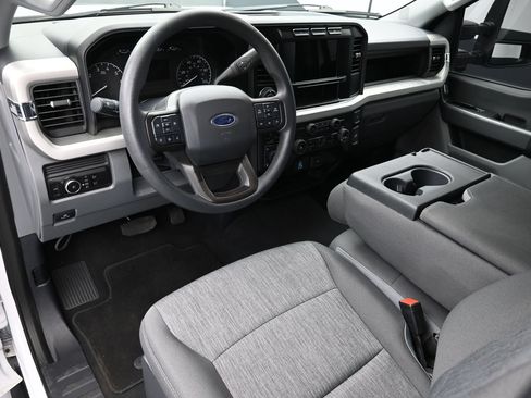 Used 2023 Ford F250 XL w/ STX Appearance Package AWD/4WD image 22