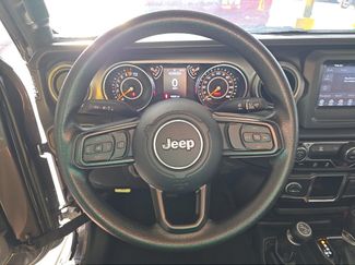 Used 2022 Jeep Wrangler Sport AWD/4WD video 2