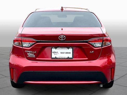 Used 2021 Toyota Corolla LE image 5