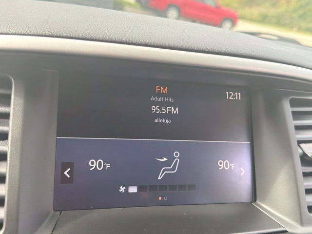 Used 2019 Nissan Pathfinder S AWD/4WD image 16