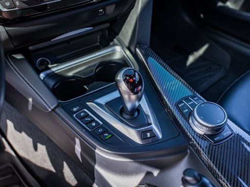 Used 2020 BMW M4 Coupe w/ Competition Package RWD image 30