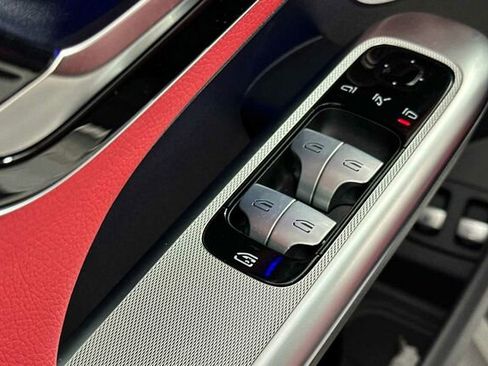 Certified 2025 Mercedes-Benz GLC 350e 4MATIC image 12