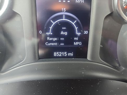 Used 2022 RAM 3500 Tradesman image 9