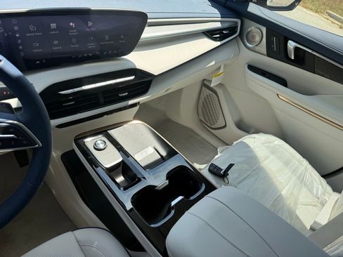 New 2026 Buick Enclave Avenir AWD/4WD image 29