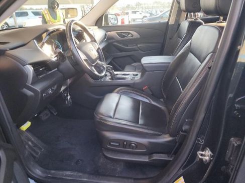 Certified 2021 Chevrolet Traverse RS image 2