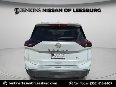 Certified 2024 Nissan Rogue SL FWD image 7