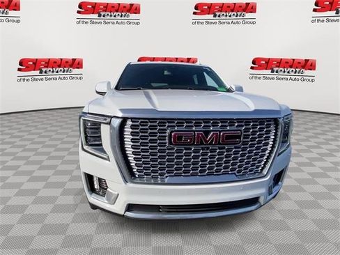 Used 2023 GMC Yukon Denali image 4