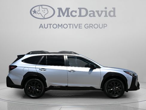 Used 2023 Subaru Outback Onyx Edition XT AWD/4WD image 7
