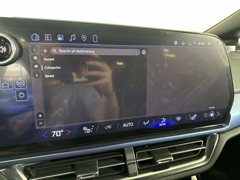 Used 2026 Chevrolet Equinox EV LT w/ LPO, Blackout Package FWD image 17