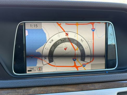 Used 2014 Mercedes-Benz E 350 4MATIC Sedan image 33