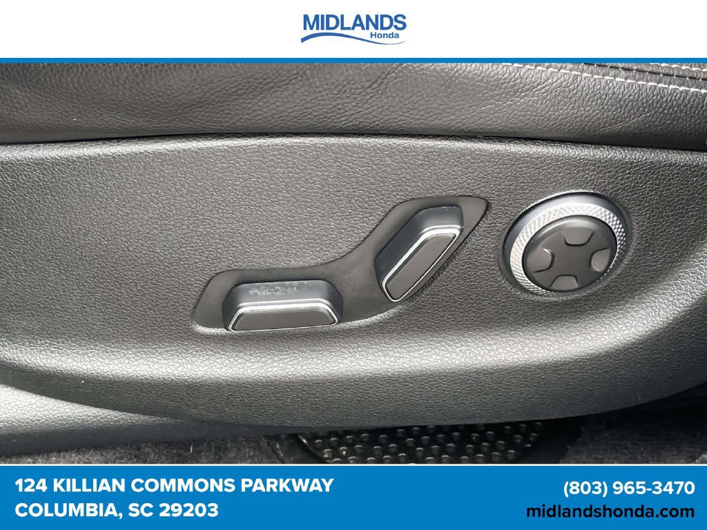 Used 2025 Genesis GV70 2.5T AWD/4WD image 16