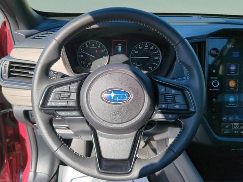 Used 2025 Subaru Forester Premium AWD/4WD image 12