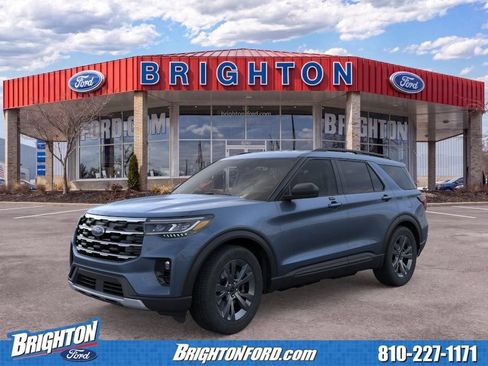 Used 2026 Ford Explorer Active w/ Active Comfort Package AWD/4WD image 3