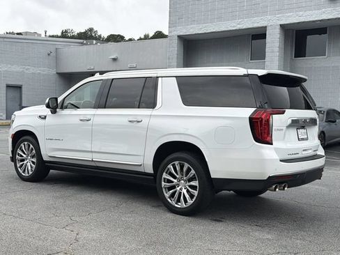 Used 2023 GMC Yukon XL Denali RWD image 3