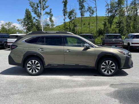 Certified 2024 Subaru Outback Touring AWD/4WD image 29