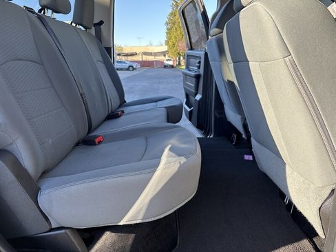 Used 2014 RAM 1500 Express image 33