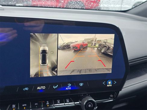 New 2026 Chevrolet Blazer EV LT image 29