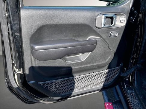 Used 2021 Jeep Wrangler Sport AWD/4WD image 21