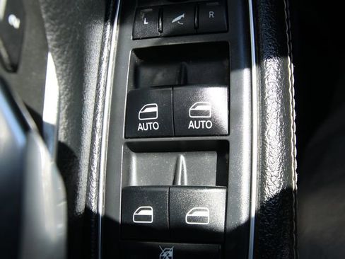 Used 2019 RAM 1500 Laramie image 23