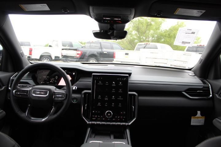 New 2026 GMC Acadia AT4 w/ Luxury Package AWD/4WD image 13