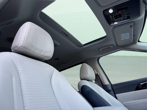 New 2026 Kia Carnival SX Prestige image 16