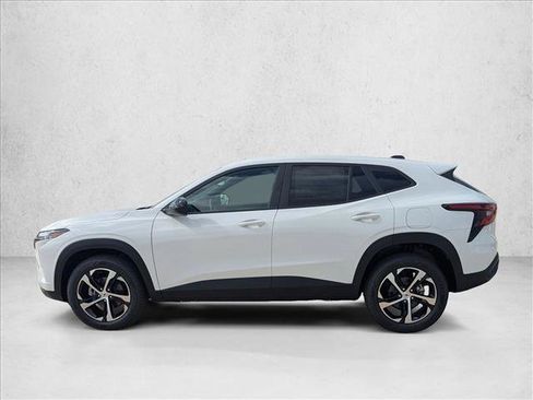 New 2026 Chevrolet Trax RS FWD image 5