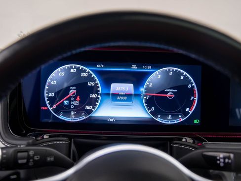 Used 2023 Mercedes-Benz G 550 image 25