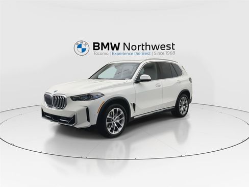 New 2026 BMW X5 xDrive40i AWD/4WD image 9