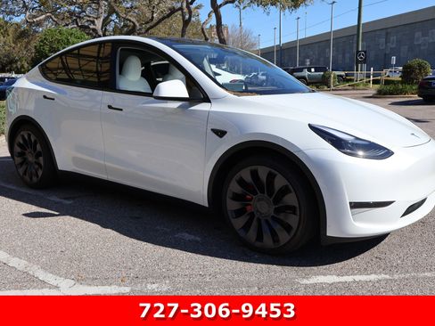 Used 2025 Tesla Model Y Performance image 11