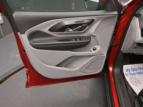 Used 2023 GMC Terrain SLT w/ LPO, Floor Liner Package FWD image 20