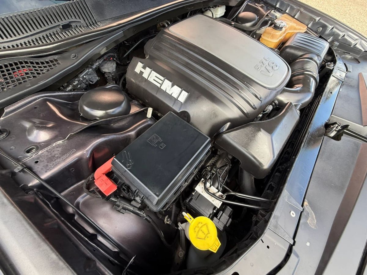 Used 2013 Dodge Challenger R/T RWD image 24