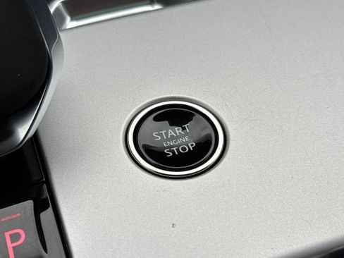 Certified 2024 Land Rover Range Rover SE AWD/4WD image 26