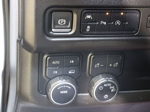 Used 2023 Chevrolet Suburban LS w/ Driver Alert Package image 33