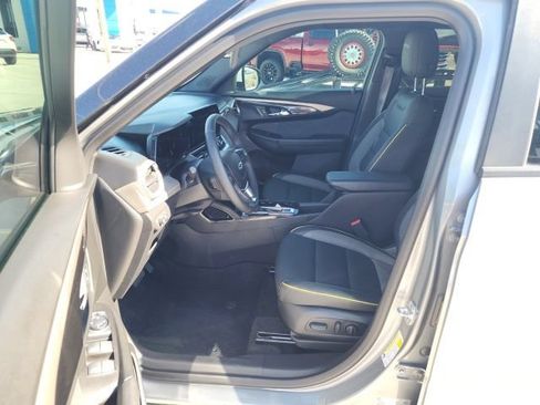 Certified 2025 Chevrolet TrailBlazer ACTIV w/ Driver Confidence Package FWD image 33