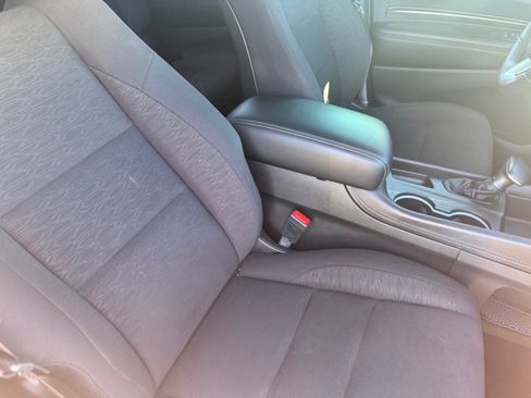 Used 2021 Dodge Durango SXT image 31