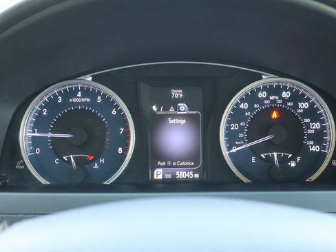 Used 2017 Toyota Camry LE image 29