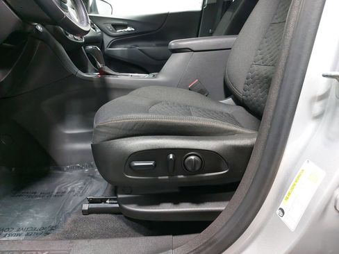 Used 2020 Chevrolet Equinox LT w/ Driver Convenience Package image 59