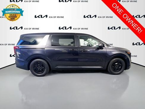 Certified 2025 Kia Carnival FWD image 6