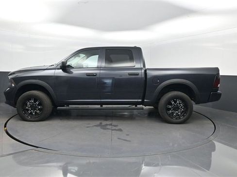 Used 2017 RAM 1500 Express image 2