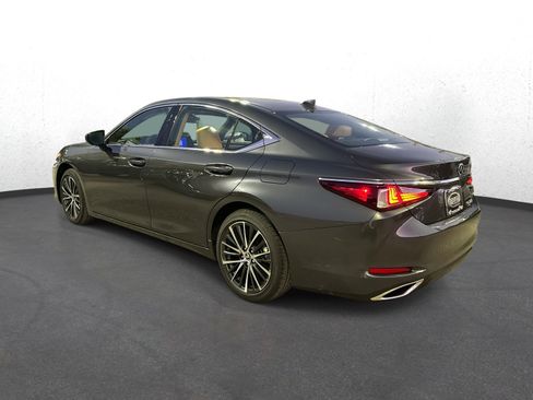 New 2025 Lexus ES 350 w/ Premium Package image 5