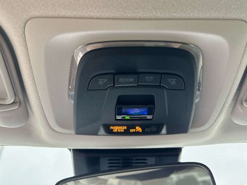 Used 2026 Toyota Corolla LE FWD image 27