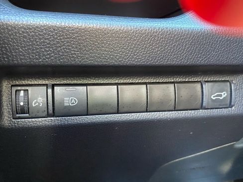 Used 2023 Toyota RAV4 XLE w/ Convenience Package image 26