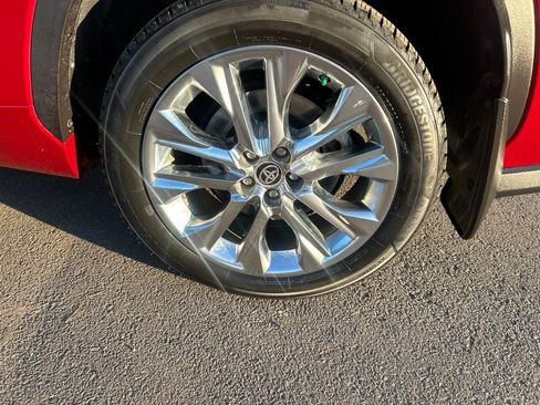 Used 2020 Toyota Highlander Limited AWD/4WD image 33