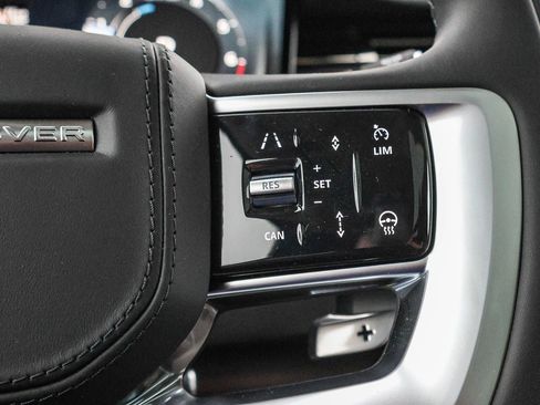 New 2025 Land Rover Range Rover SE AWD/4WD image 33