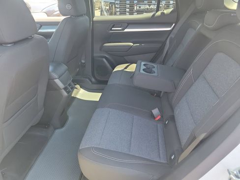 New 2026 GMC Terrain Elevation AWD/4WD image 8