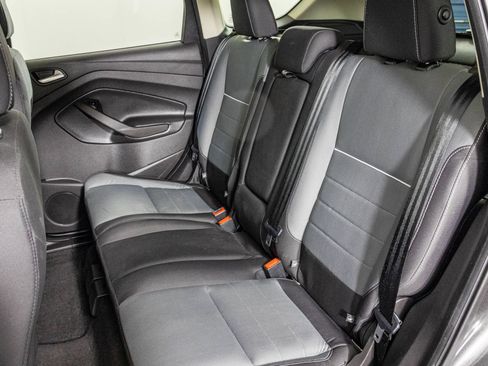 Used 2015 Ford Escape SE FWD image 36