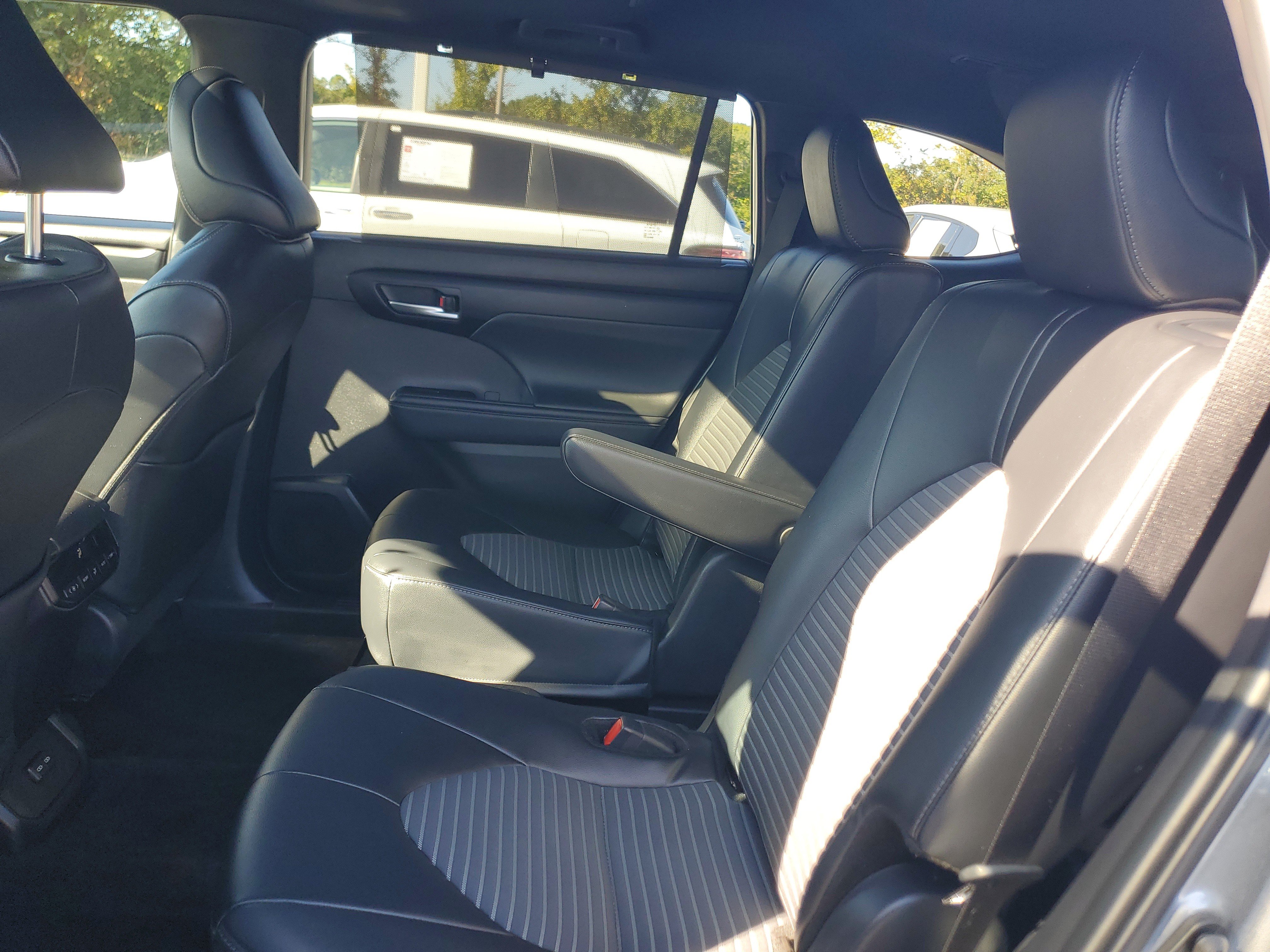 Certified 2026 Toyota Highlander XSE AWD/4WD image 12