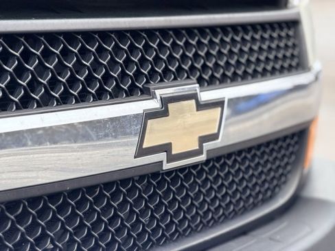 Used 2014 Chevrolet Express 3500 LT w/ LT Preferred Equipment Group image 22